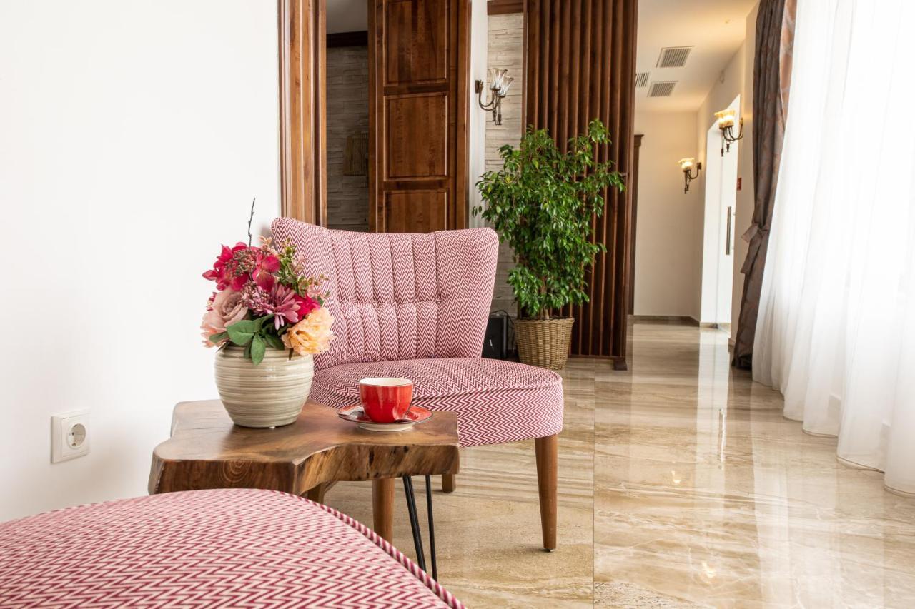 Red Confort Hotel Boutique อเล็กซานเดรีย ภายนอก รูปภาพ